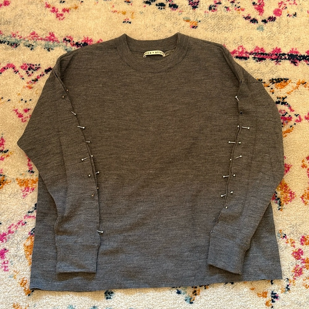 Alice + Olivia Quintin pullover with sleeve detail